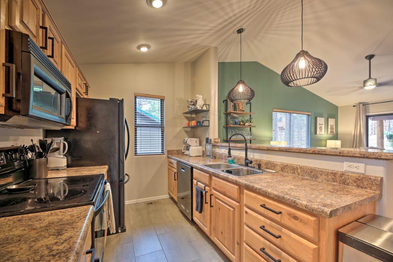 Pet-Friendly Show Low Cabin With Trail Access! Экстерьер фото
